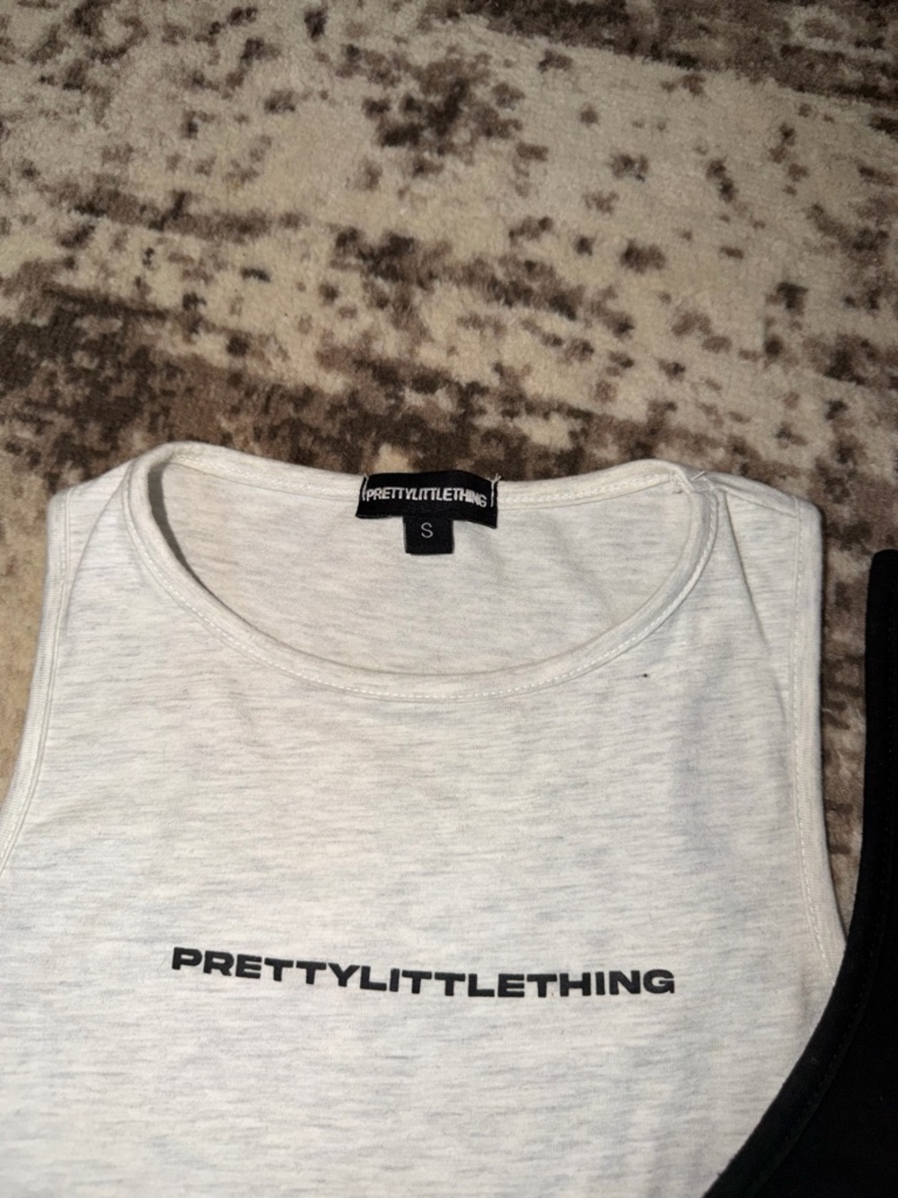 PrettyLittleThing Crop Tanks Set of 2- Black and Light Gray - Picture 3 of 4
